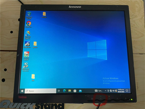 Monitor Lenovo 17 Mod.9227-ae1 Con Detalle De Uso S/base
