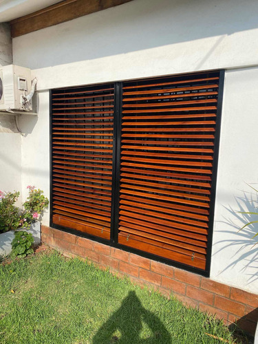 Restauración De Cortinas De Madera