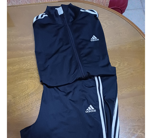 Conjunto adidas