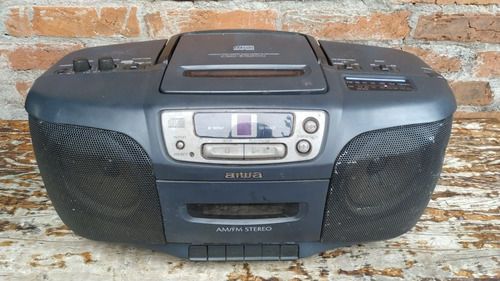 Rádio Aiwa Boombox Csd-s200 ( Defeito )