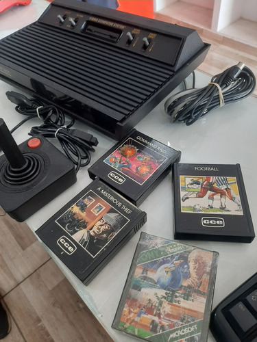 Atari 2600 + 2 Jogos