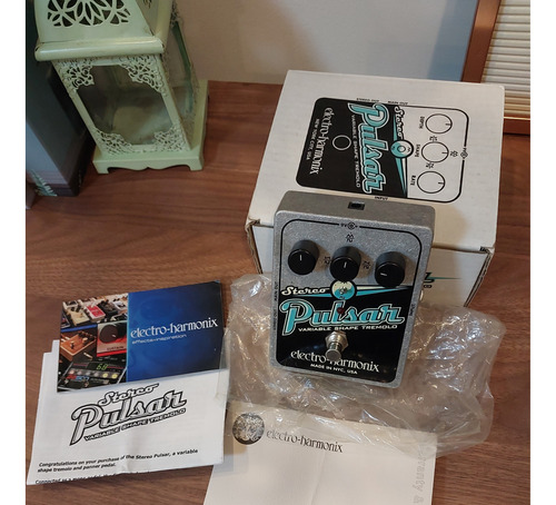 Pedal Eletro Harmonix Stereo Pulsar Único Dono Sem Uso