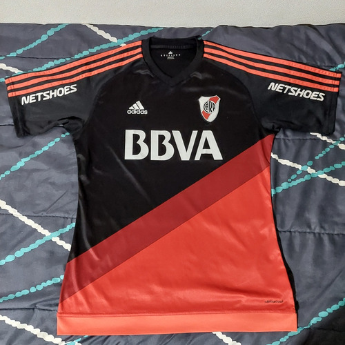Camiseta River Plate adidas Modelo Suplente Año 2016