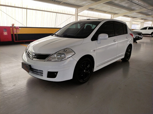 NISSAN TIIDA 1.8 SL TETO SOLAR - 2013 - AUTOMÁTICO 
