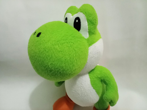 Peluche Original Yoshi Mario Bros Mide 23 Cm Nintendo 2012