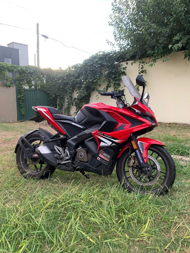 Bajaj Rouser Rs 200