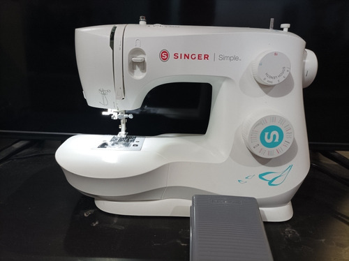 Maquina De Coser Singer Simple