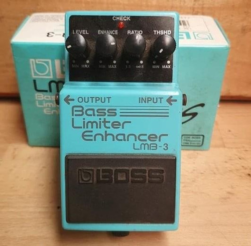 Pedal Boss Bass Limiter Enhancer Lmb3