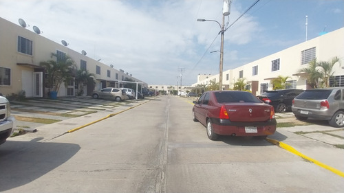 %$# Bella Casa En Venta En Terrazas De La Ensenada, Tipo Townhouse, Vigilancia 24 Horas, Bellas Areas Sociales , Conjunto Con Pozo Propio De Agua, En Obra Blanca, Ideal Para Remodelar. Esther Vende! - Imagen 4