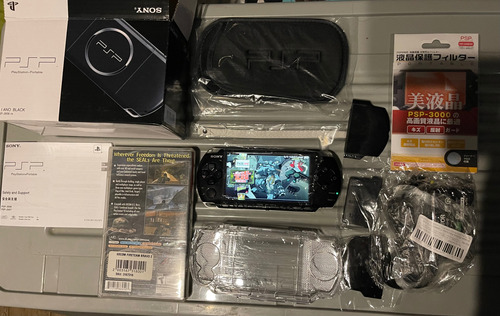 Psp 3000 Negra En Caja + 87 Juegos + 64gb + 1 Juego Sellado