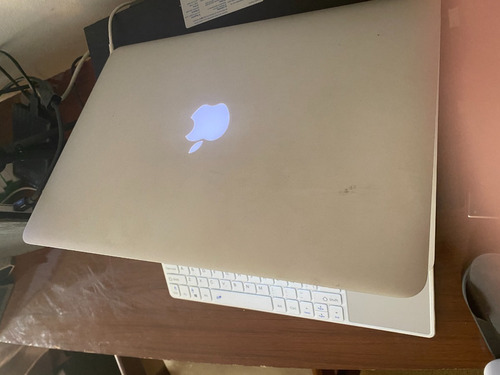 Mac Book Air 13  2010 Sin Bateria