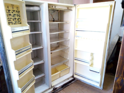 Heladera Columbia Tropical Con Freezer Chf2000 2 Puertas