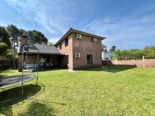 Venta Espectacular Casa En Punta Del Este, Pinares - 4 Dormitorios - Imagen 4
