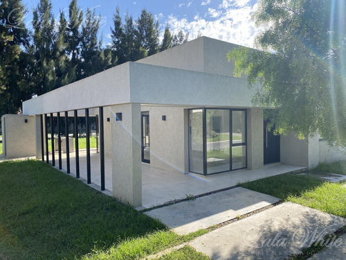 Casa En Venta En Santa Juana Canning - Imagen 2