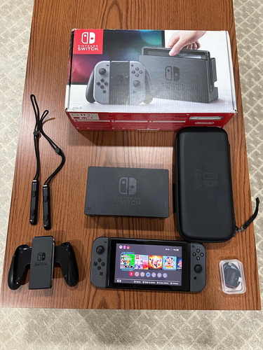 Nintendo Switch Desbloqueado 35 Jogos 256gb + Dongle + Case