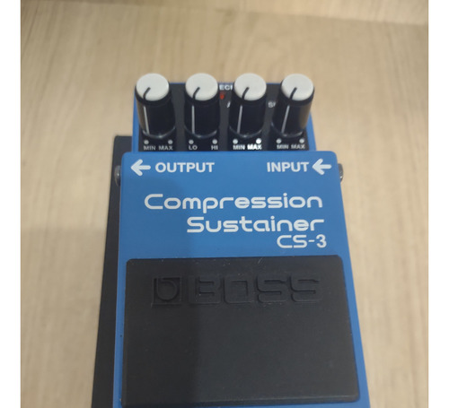 Pedal De Efeito Boss Compression Sustainer Cs-3