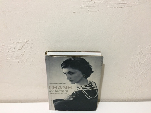 Livro Chanel And Her World Friends Fashion And Fame