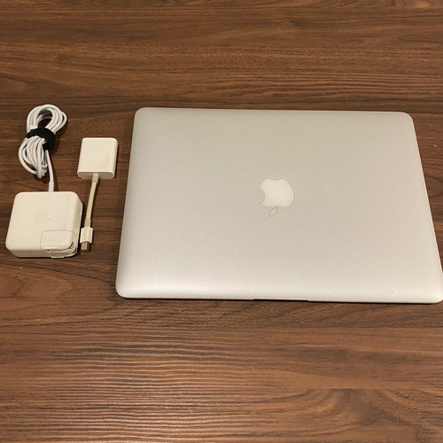Macbook Air - 2017 13.3  Usada