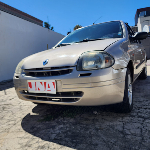 Renault Clio 2002 1.2 Rn Aa Pack