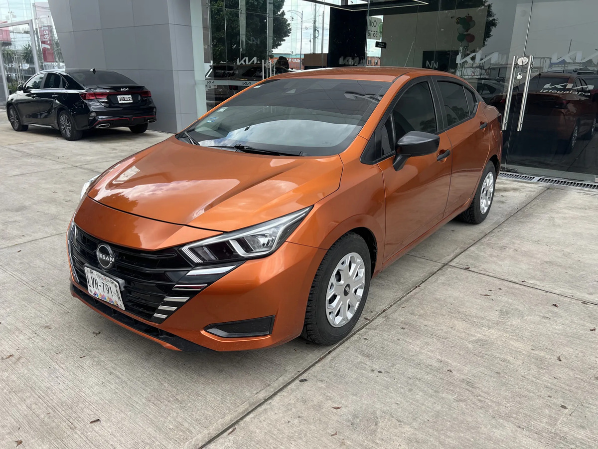 Nissan Versa 2023