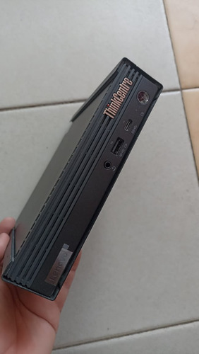 Mini Pc Lenovo M70q Core I5-10400t, 8gb Ram Y 256gb