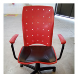 Cadeira Escritório Plaxmetal Assento Almofadado Ergonômica