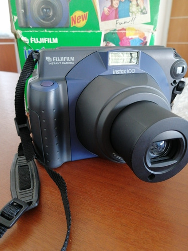 Camara Instantanea Fujifilm Con Zoom Y Flash Caja Original