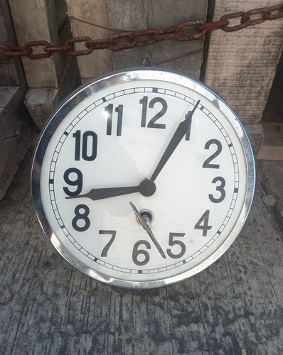 Antiguo Reloj De Pared Posible Oficina De Ferrocarril 