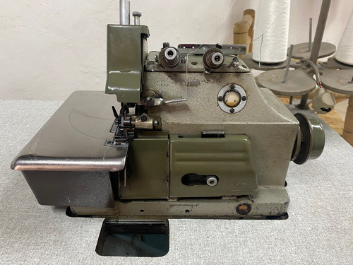 Overlock Industrial Crown 5 Hilos