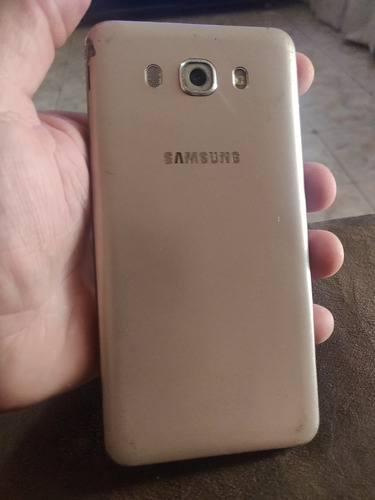 Samsung Galaxy J7 Metal Leia Anuncio 