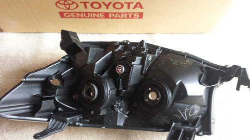 Faro Derecho Toyota Fortuner 2010 2011 Original 320 Foto 3