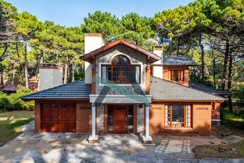 Casa 5 Ambientes Venta. Pinamar - Imagen 4