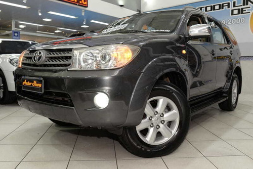 TOYOTA HILUX SW4 3.0 SRV 4X4 7 LUGARES 16V TURBO INTERC