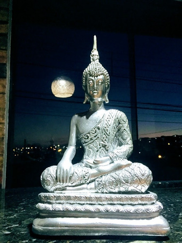 Buda Decoração Prata Hindu Tailandês Tibetano Sidarta Resina