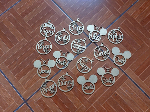 Esfera Navideña Mdf Natural Personalizada  10 Piezas  