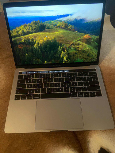 Macbook Pro 2019. Touch Bar. 128gb Y 8ram.