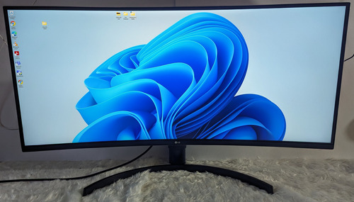Monitor LG Curvo 35  Ultrawide Qhd (3440x1440) 100hz 35wn65c