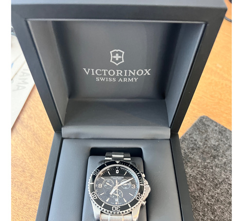   Victorinox Swiss Army Maverick Chronograph 