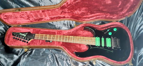 Guitarra Ibanez Universe Premium Uv70p 7 Cordas Zerada 