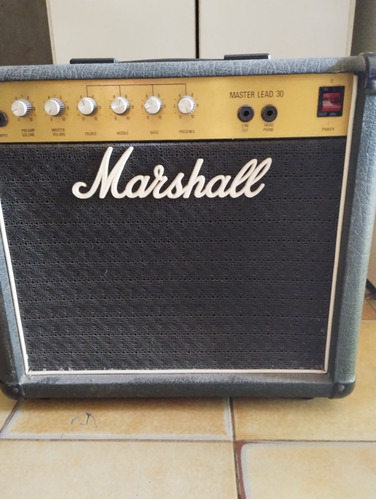 Equipo De Guitarra Marshall Master Lead 30