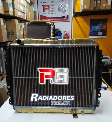 Radiador Chevrolet Luv 2.3 Alto Rendimiento Foto 2