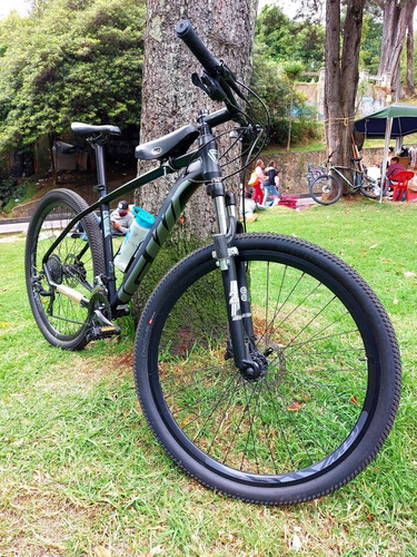 Bicicleta R29 Gw 9v Frenos Hidráulico Mtb Grup Shimano