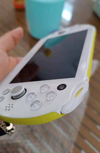 Psvita Slim Blanco Con Lima