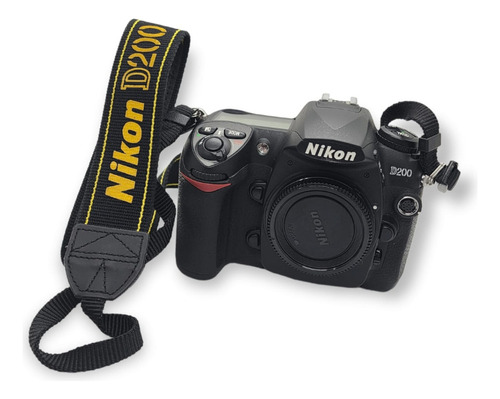 Camara Nikon D200 Impecable Casi Sin Uso Con Estuche