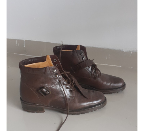 Botas Vintage De Cuero Marron Acordonadas