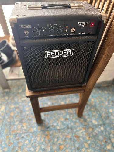 Amplificador Fender 15 Wts Para Bajo