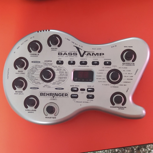 Behringer Bass V-amp Procesador Multiefecto Para Bajo