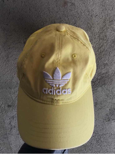 Gorra adidas Amarilla