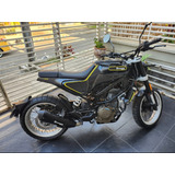 Husqvarna  Svartpilen 401