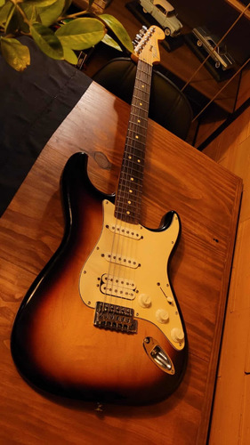 Guitarra Fender Stratocaster Mexicana Hss - 2013
